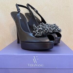 Chic Vera Wang Leather Embellished Slingback 5” Heels